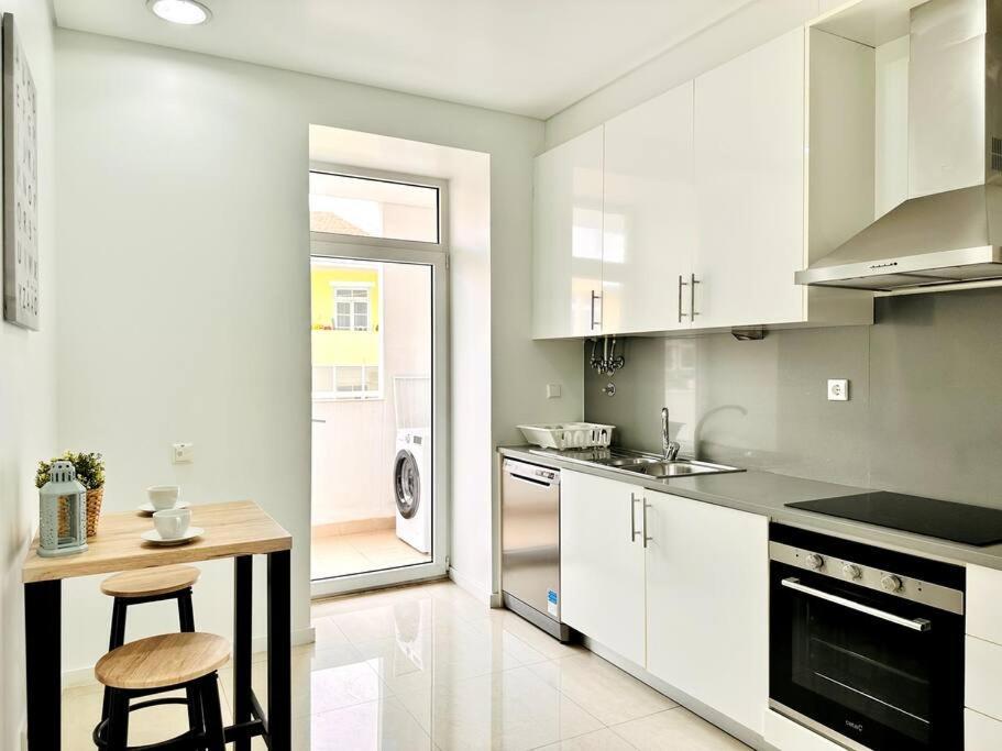 Lucky Alameda Apartment Lisboa Ngoại thất bức ảnh